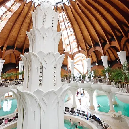 Admiral Apartament *